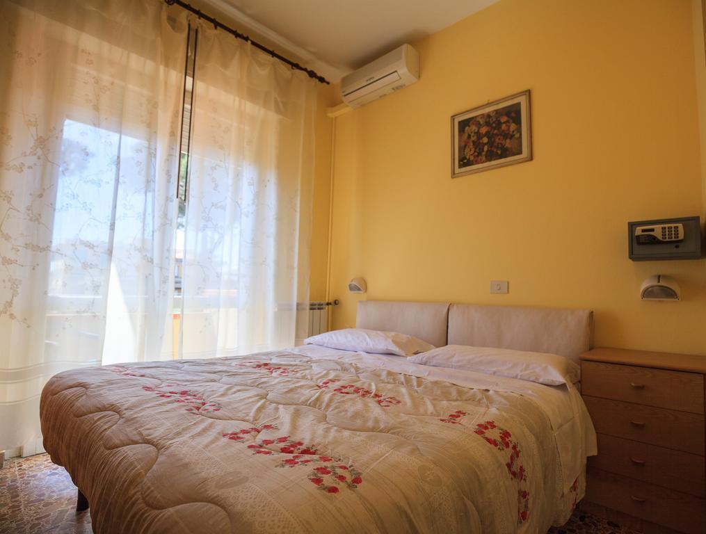 Hotel Il 9 Camaiore Kültér fotó